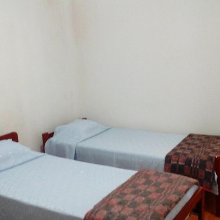 Residencial Santiago Habitaciones Hotel Bed & Break Fast Посадас Екстериор снимка