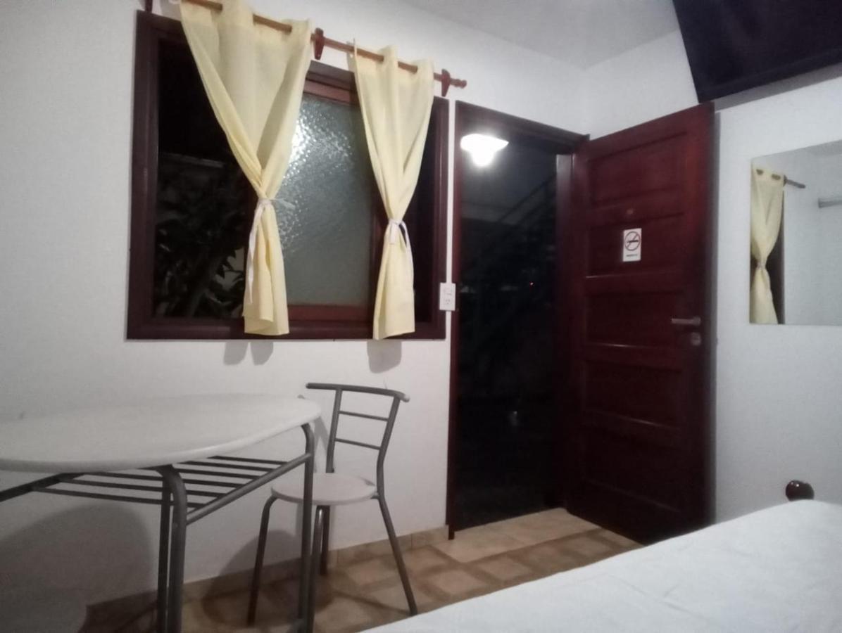 Residencial Santiago Habitaciones Hotel Bed & Break Fast Посадас Екстериор снимка