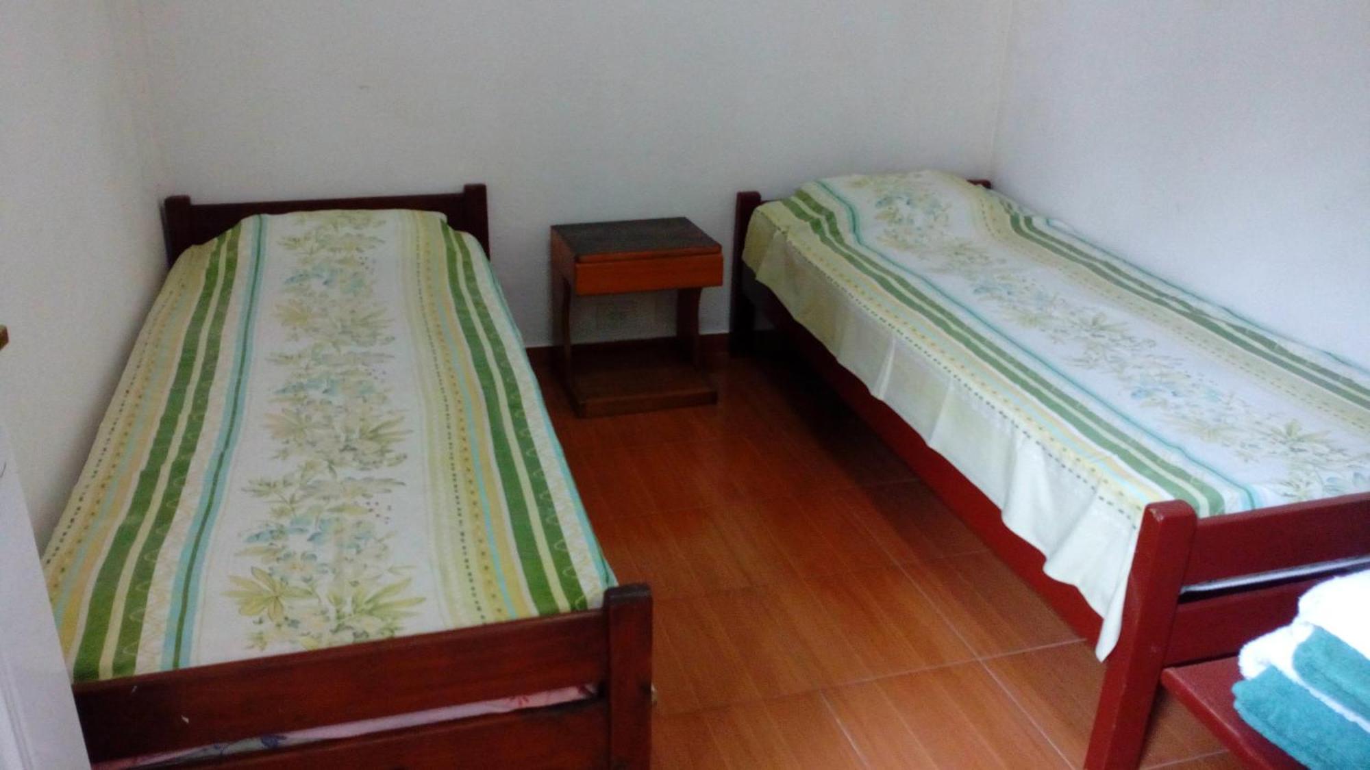 Residencial Santiago Habitaciones Hotel Bed & Break Fast Посадас Екстериор снимка