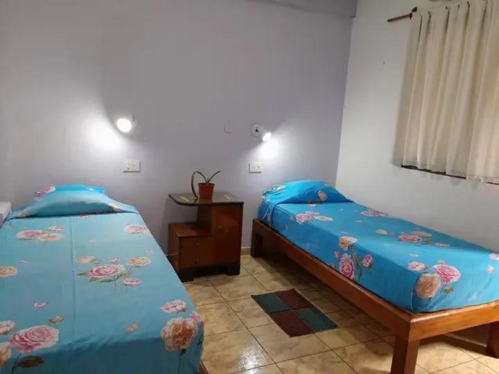 Residencial Santiago Habitaciones Hotel Bed & Break Fast Посадас Екстериор снимка